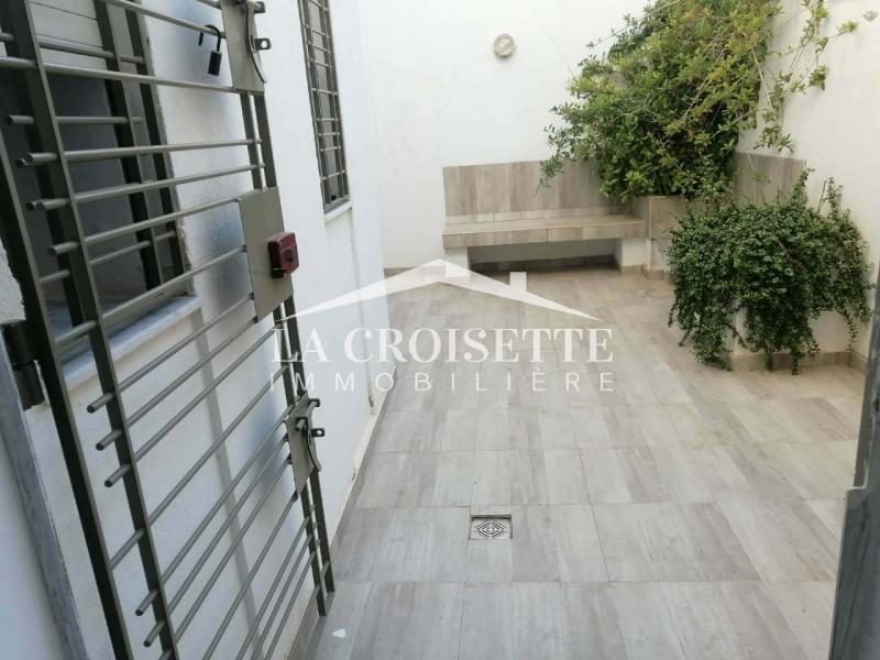 Duplex S+3 meublé à La Marsa